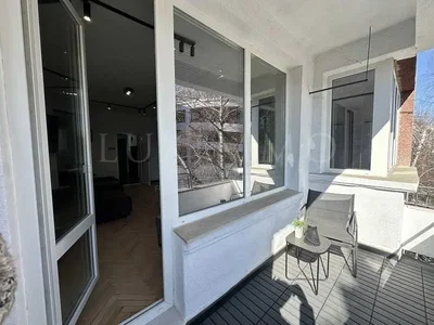 Balkon; prirodna svjetlost