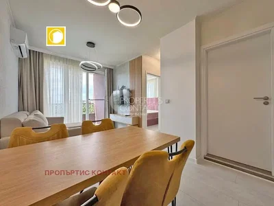Salle à manger; style moderne, lumière naturelle