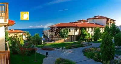 Casa e arredores; vista