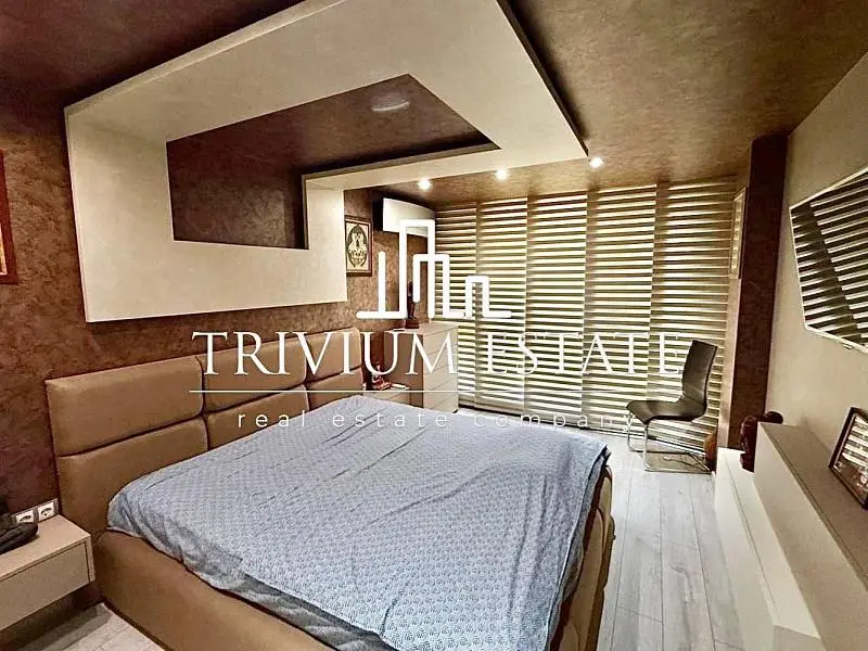 Camera da letto; luce naturale, stile moderno