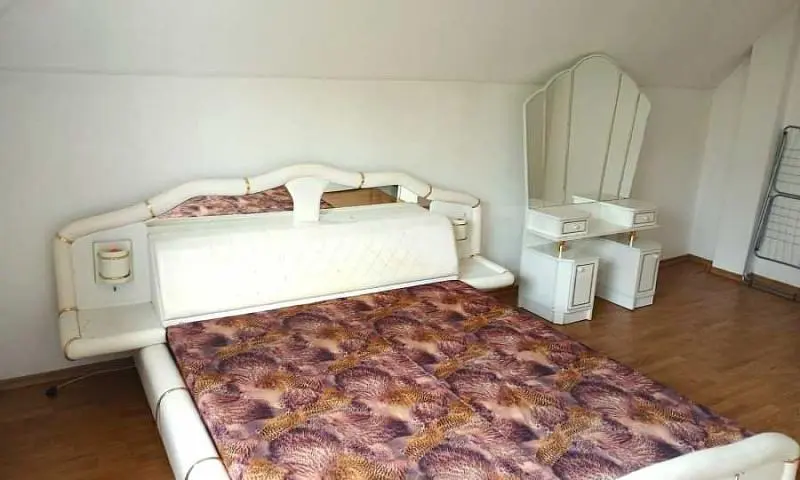 Spavaća soba; rustikalni stil