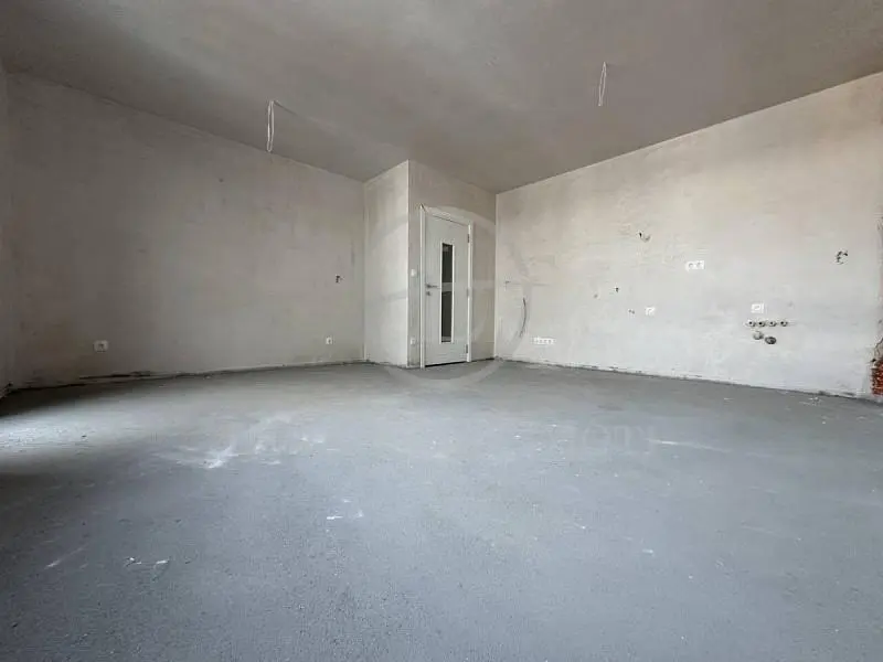 Остало; потребна реновација, природно светло