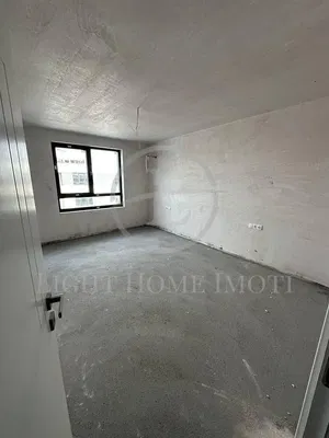 Остало; природно светло, потребна реновација