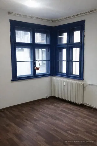 Camera da letto; luce naturale, pavimento in legno