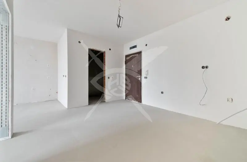 Остало; потребна реновација, природно светло