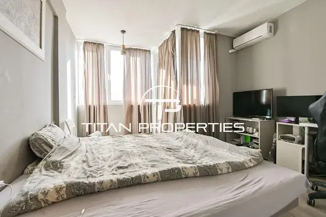 Chambre; lumière naturelle, style moderne