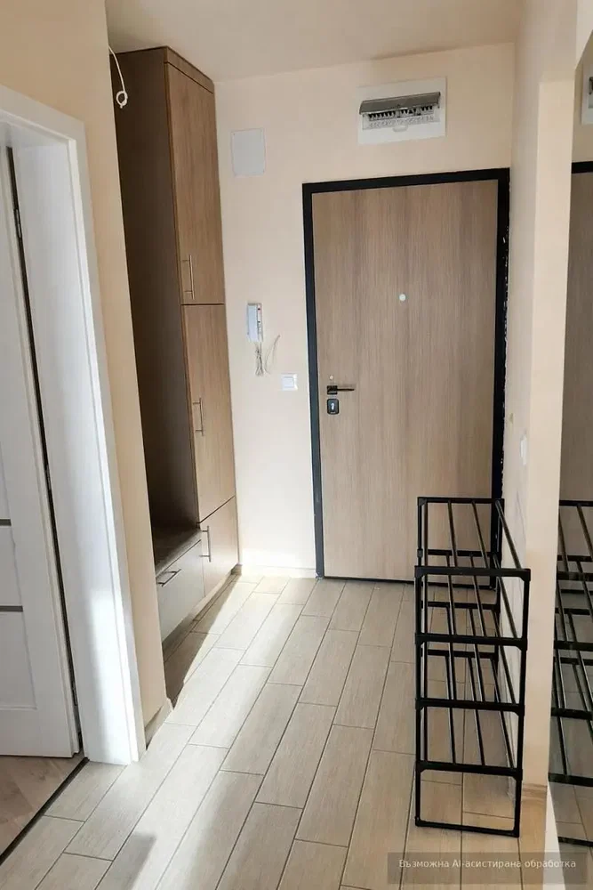 Guardaroba; pavimento in piastrelle, ristrutturato