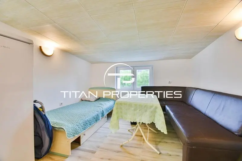 Camera da letto; luce naturale