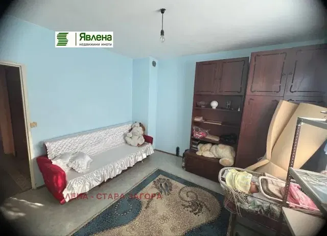 Spálňa; prirodzené svetlo, rustikálny štýl