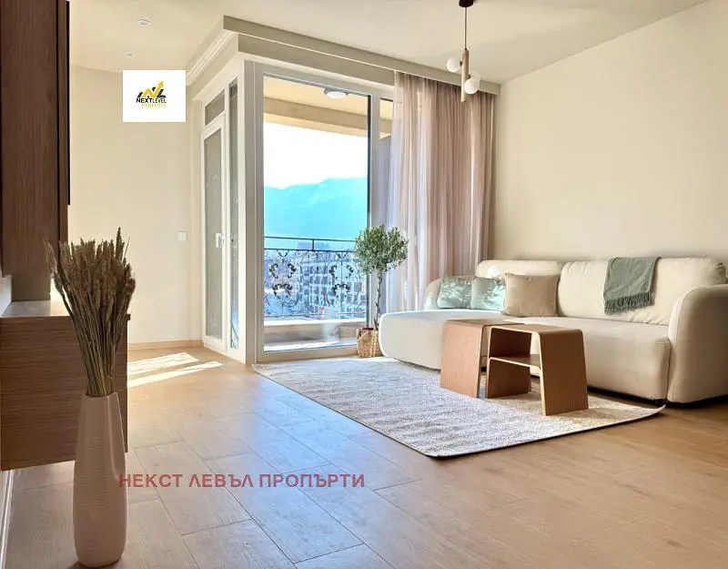 Soggiorno; vista, luce naturale, stile moderno