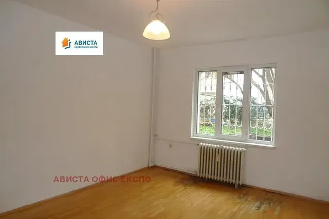 Wohnzimmer; holzboden, tageslicht, blick