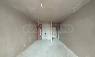 Остало; потребна реновација, природно светло