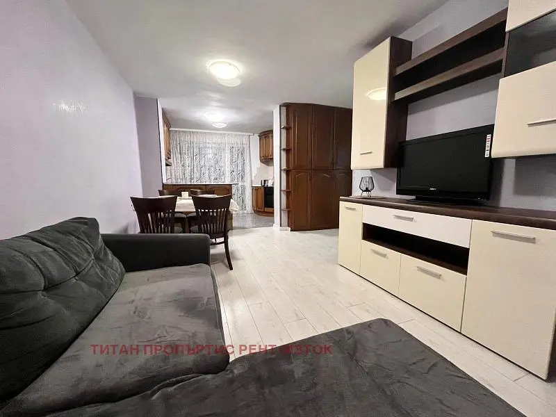 Soggiorno; luce naturale