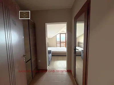 Spavaća soba; pogled, drveni pod