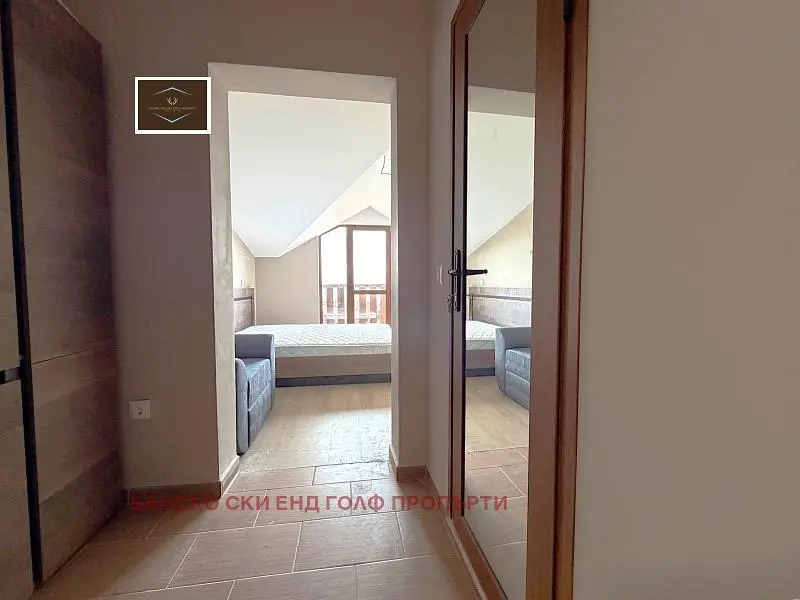 Spavaća soba; prirodna svjetlost, pločice