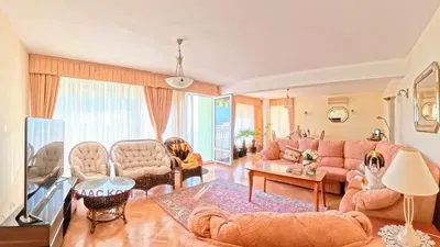 Wohnzimmer; tageslicht, moderner stil