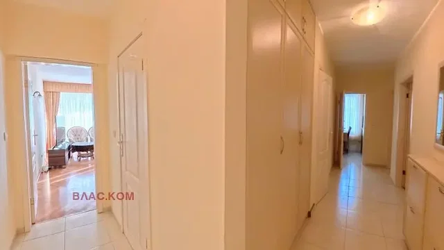 Szatnia; podłoga z płytek