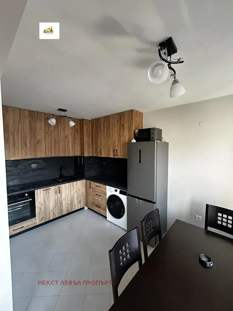 Kuhinja; kućanski aparati, renoviran