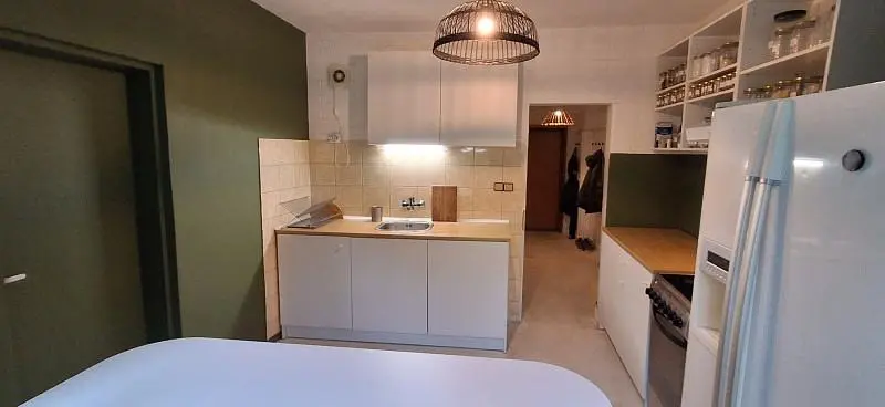 Kuhinja; kućanski aparati, prirodna svjetlost