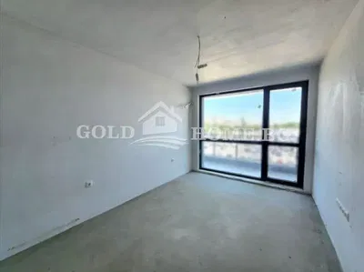 Ostale; pogled, potrebna renovacija, prirodna svjetlost