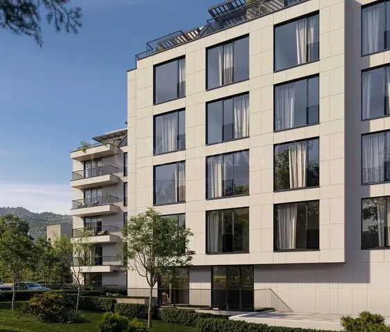 Dom a okolie; výhľad