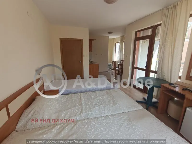 Spavaća soba; prirodna svjetlost, moderan stil