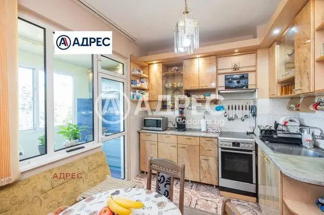 Kuhinja; kućanski aparati, prirodna svjetlost