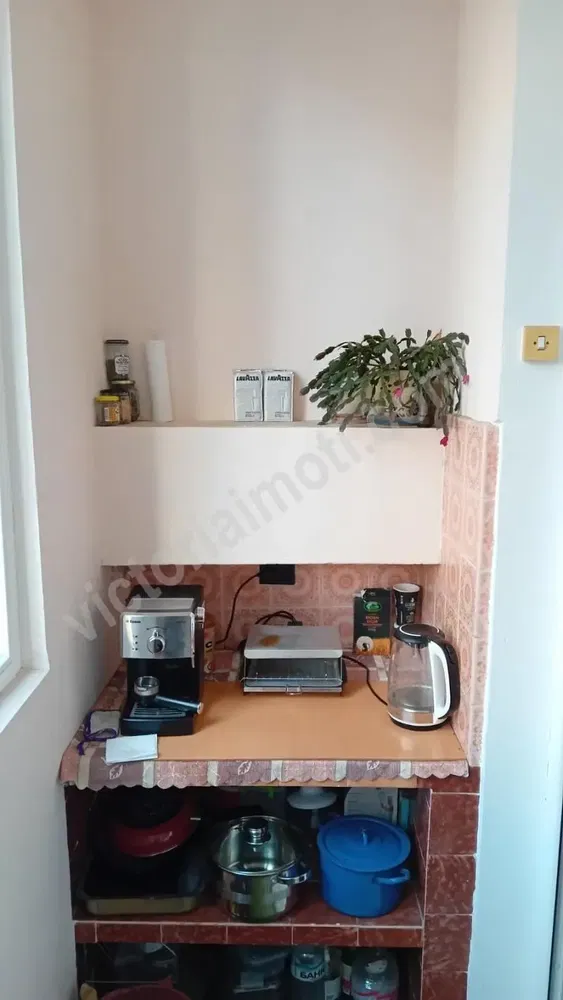 Kuhinja; kućanski aparati, pločice