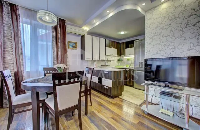 Küche; blick, holzboden, tageslicht, moderner stil