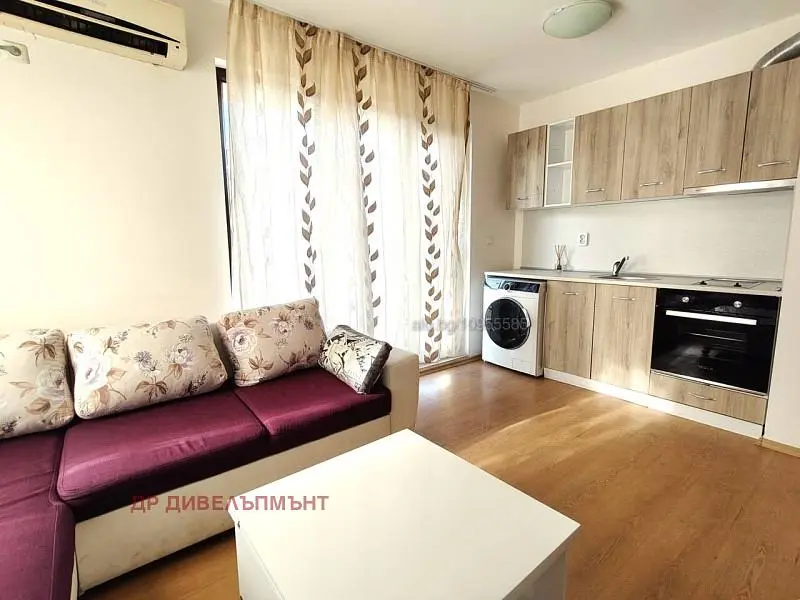 Sala de estar; luz natural, renovado