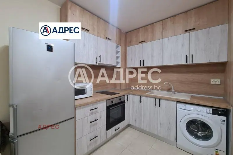 Кухиња; кухињски апарати, плочице, реновиран, природно светло