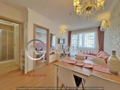 Salón; estilo moderno, suelo de madera, luz natural