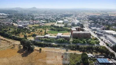 Кућа и околина; поглед