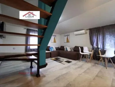 Wohnzimmer; holzboden, tageslicht, moderner stil