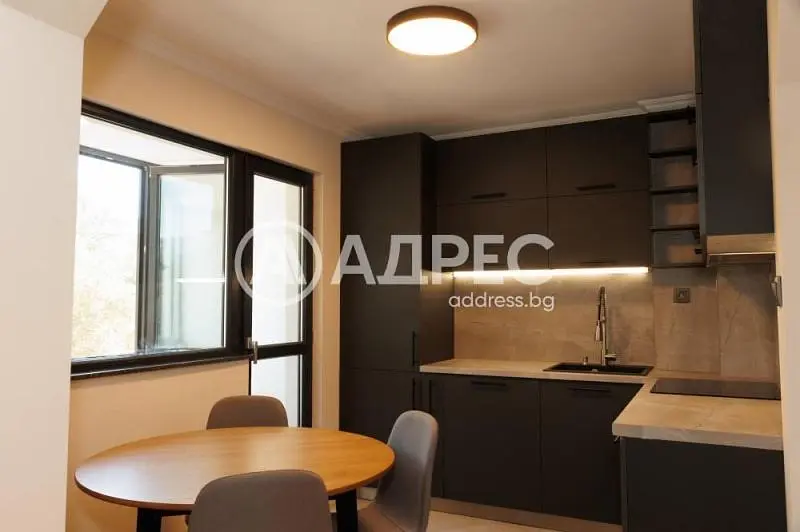 Küche; küchengeräte, tageslicht