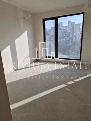 Ostale; pogled, potrebna renovacija, prirodna svjetlost