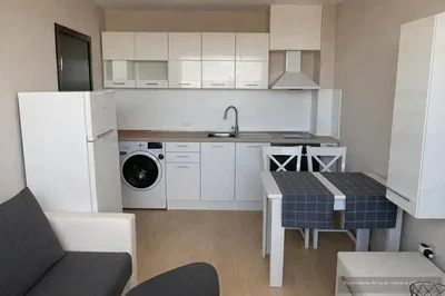 Küche; küchengeräte, fliesenboden