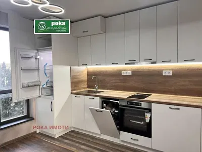 Kuhinja; kuhinjski aparati, pogled, renoviran, prirodno svjetlo