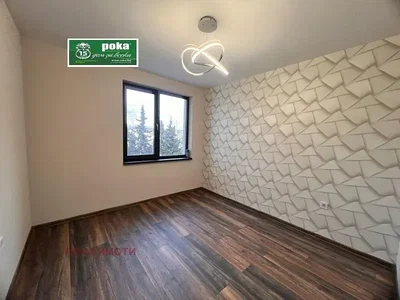 Spavaća soba; pogled, drveni pod, prirodno svjetlo, moderni stil