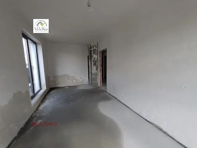 Ostatní; nutná rekonstrukce, přirozené světlo