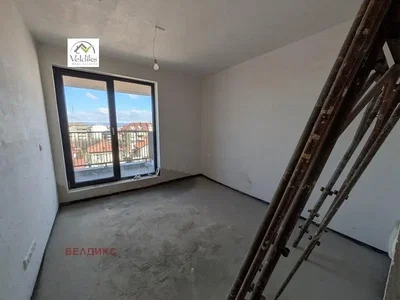 Ostatní; výhled, nutná rekonstrukce