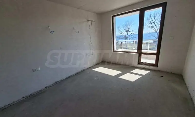 Ostatní; nutná rekonstrukce, přirozené světlo, výhled