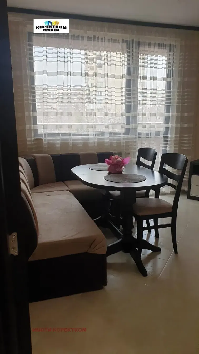 Cuisine; carrelage, lumière naturelle