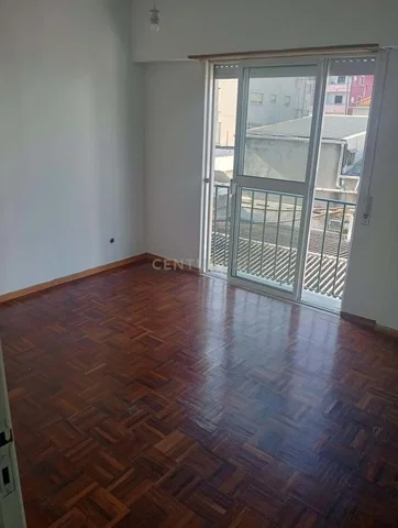 Living room; view, wood floor