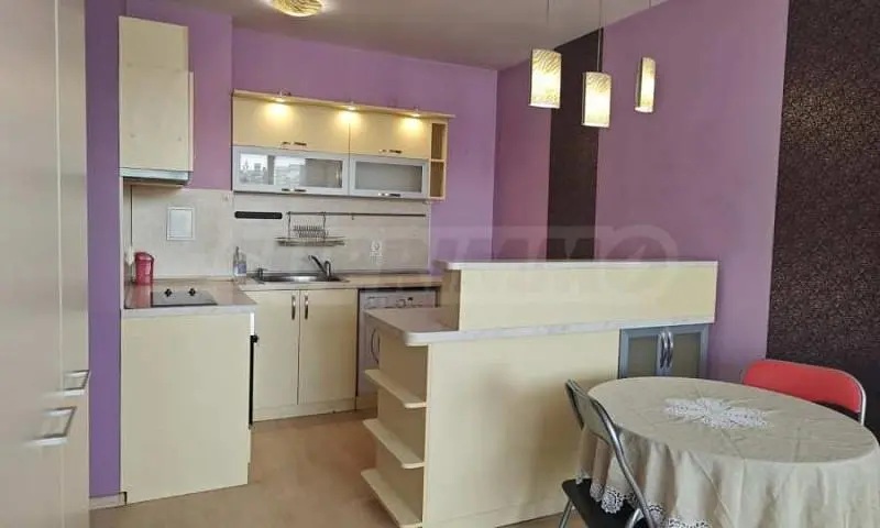 Kuhinja; kućanski aparati, prirodna svjetlost