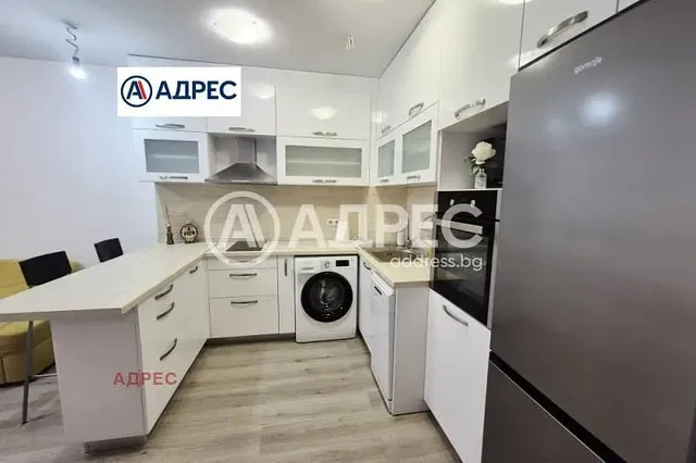 Cuisine; électroménager, carrelage