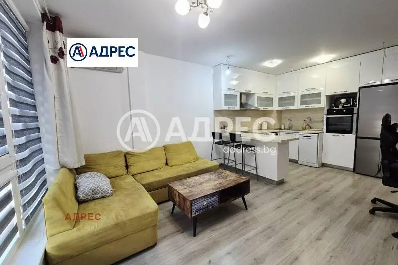 Dnevna soba; pogled, moderni stil