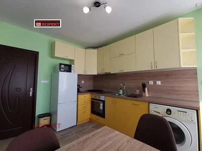 Küche; küchengeräte, holzboden, tageslicht