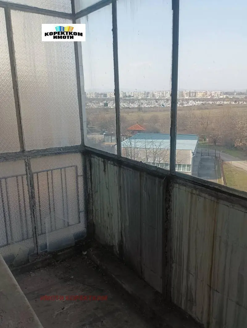 Balkon; pogled, potrebna renovacija