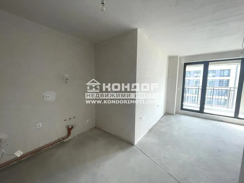 Ostale; potrebna renovacija, prirodna svjetlost, pogled